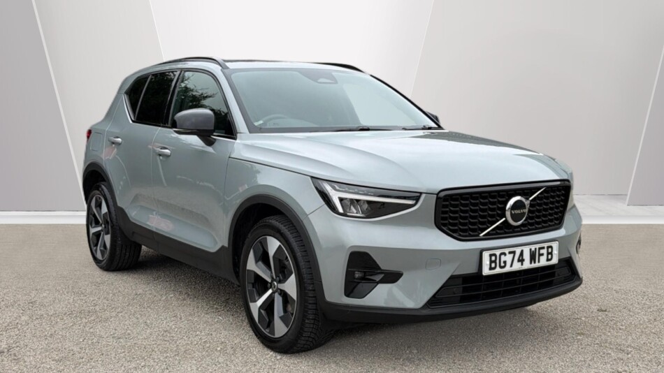 Volvo XC40 2.0 B4P Plus Dark 5dr Auto Petrol Estate